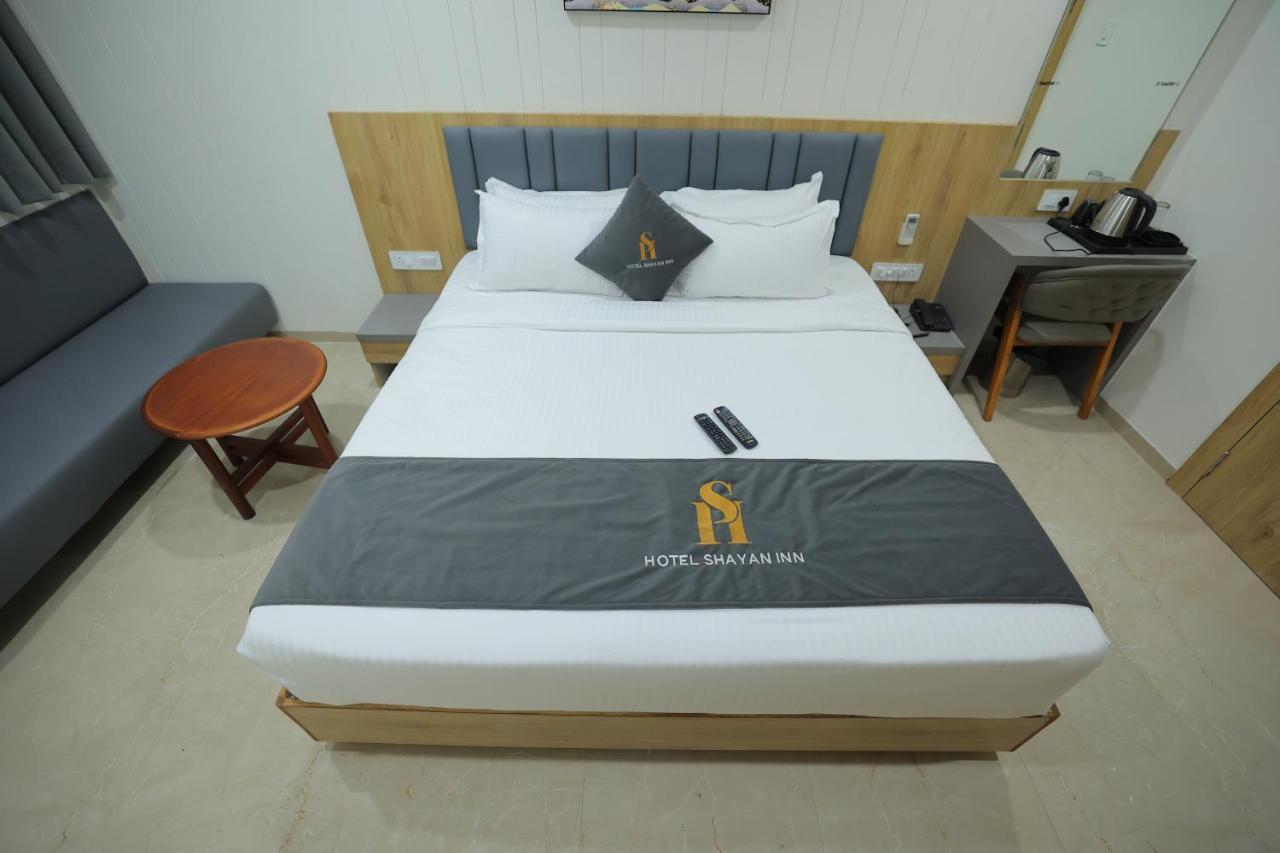 Hotel Shayan Inn Rajkot Exterior photo